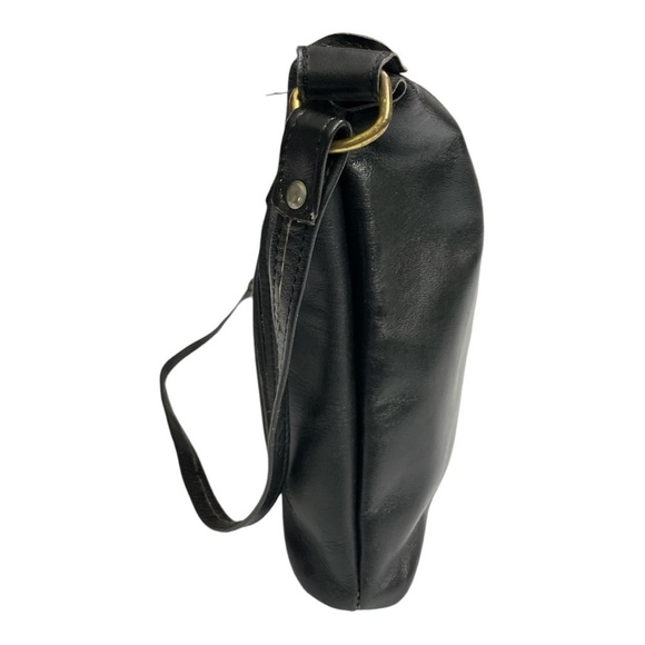 Vintage Black leather shoulder bad made in Brazil 11.25 W x 8” x 2” D - Picture 4 of 10